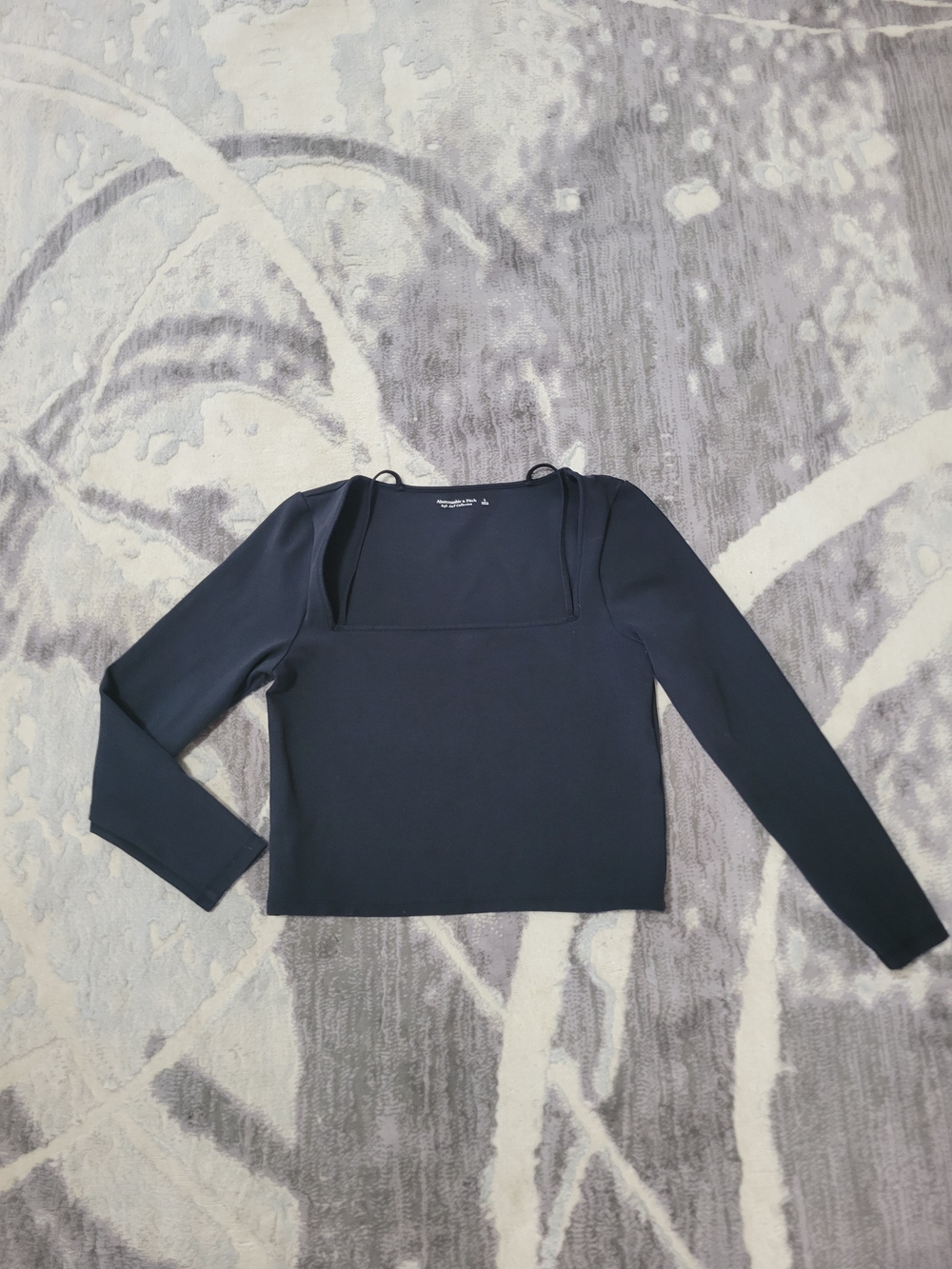Abercrombir & Fitc Women’s Black Square-Neck Long Sleeve Fitted Top Size M